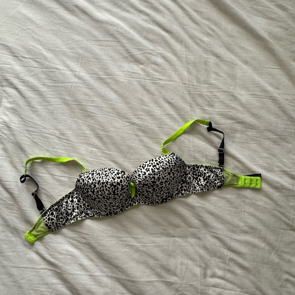 Victorias Secret Leopard Pushup Bra 32C